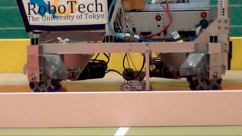 Robocon2012總決賽東京大學(xué)手動車（QL-13）.jpg